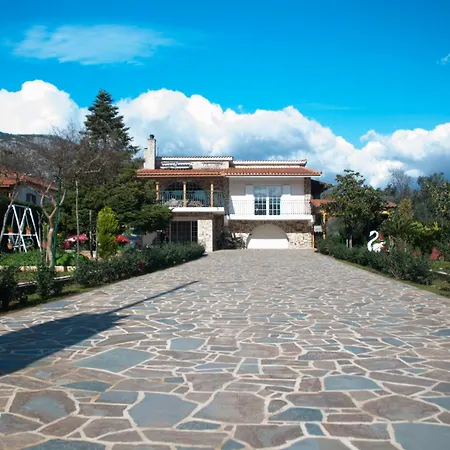 Four Seasons アパート