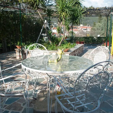 Four Seasons アパート