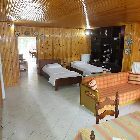 Four Seasons * Episkopi (Euboea)