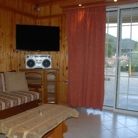 アパート Four Seasons